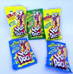 Жевательная резинка ХОТ ДОГ кислая с жидкой карамелью 15 гр.  1/24шт/12бл.  ТМ Канди Клаб