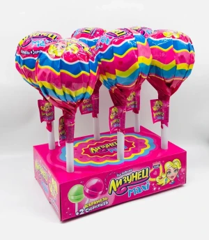 Карамель на палочке с жевательной резинкой и подарком в наборе ЛИЗУНЕЦ MAXI МАКСИ для девочек 125 гр. Канди Клаб