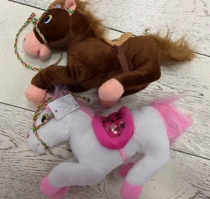 Мягкая игрушка Символ года ЛОШАДКА с русифицированным музыкальным чипом 25 см