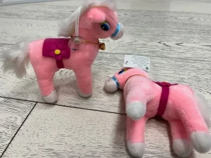 Мягкая игрушка Символ года ЛОШАДКА с колокольчиком на присоске 17 см