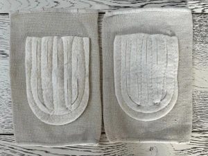 Защитные Наколенники для волейбола, гимнастики 21х14х0,5 см, размер М (пара)