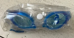 Детские очки для плавания