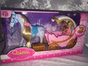 Игрушка Карета с Лошадью и Куклой озвученная в коробке  41х22х14 см