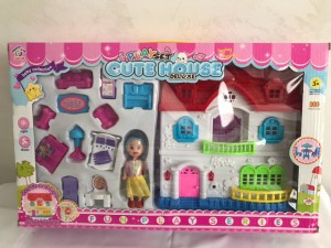 Игрушечный домик для кукол с мебелью в коробке 44х27х7 см