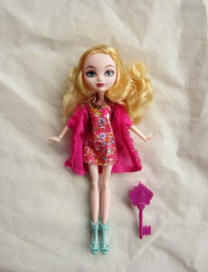 Игрушка Кукла твердотелая 27 см, суставы на шарнирах в пакете